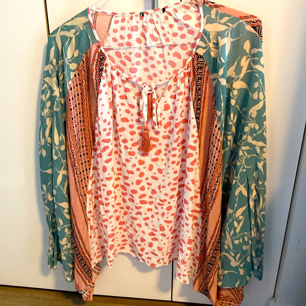 Boho top super flowy and hides any tummy, keyhole at neckline super flattering